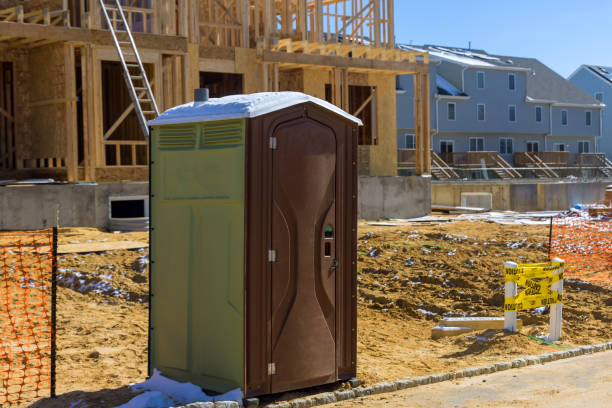 Best Porta potty rental near me  in Gladwin, MI